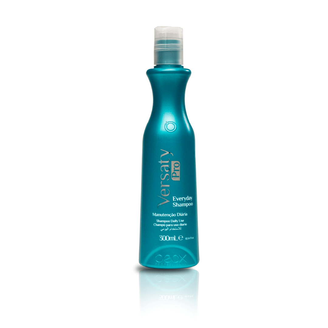 VERSATY EVERYDAY SHAMPOO  Shampoo hidratante, hecho a base de complejo de algas y queratina, mientras limpia el cabello va reparando aquellas fibras porosas y sin vida. Fórmula sin sal. Recomendado para cabellos altamente sensibilizados por decoloraciones, coloraciones y/o tratamientos similares.